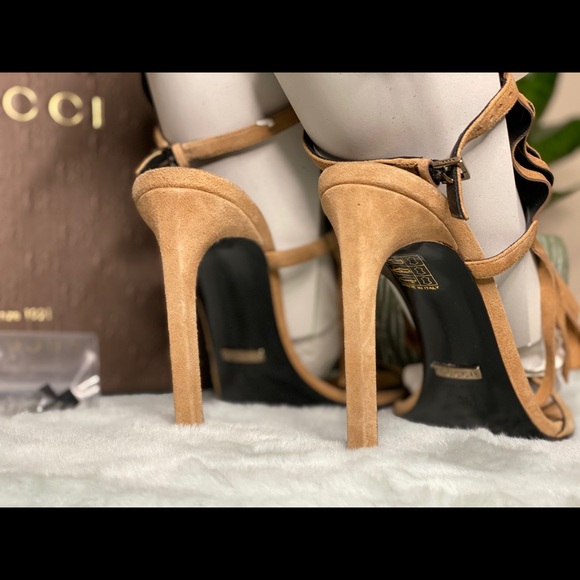 ❌SOLD❌GUCCI BECKY FRINGE HEELS - Picture 3 of 5